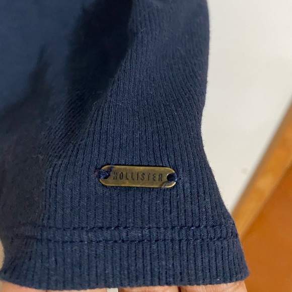 Hollister lace tank top (navy blue) - Picture 2 of 3